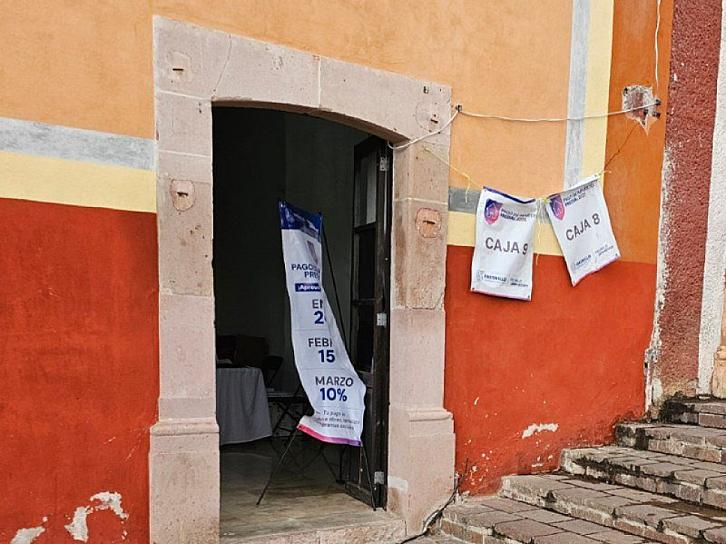 Habilitan más cajas para el pago del predial en Fresnillo