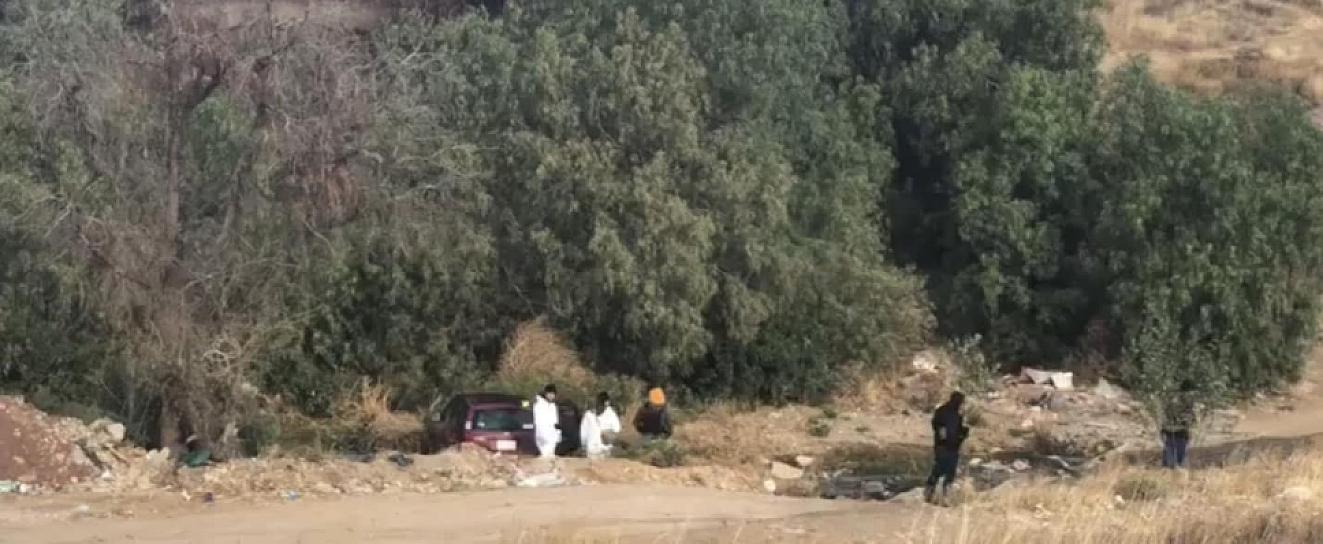 HALLAN A UN HOMBRE MUERTO DENTRO DE VEHÍCULO EN ARROYO