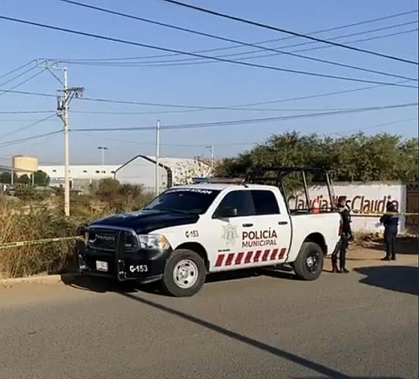 HALLAN CADÁVER ENVUELTO EN COBIJAS EN VILLAS DE GUADALUPE