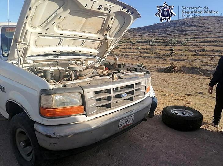 HALLAN CAMIONETA CON REPORTE DE ROBO EN RANCHO NUEVO