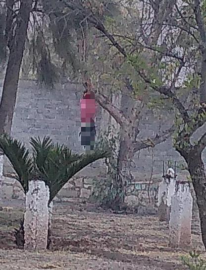 HALLAN CUERPO SUSPENDIDO EN OJOCALIENTE