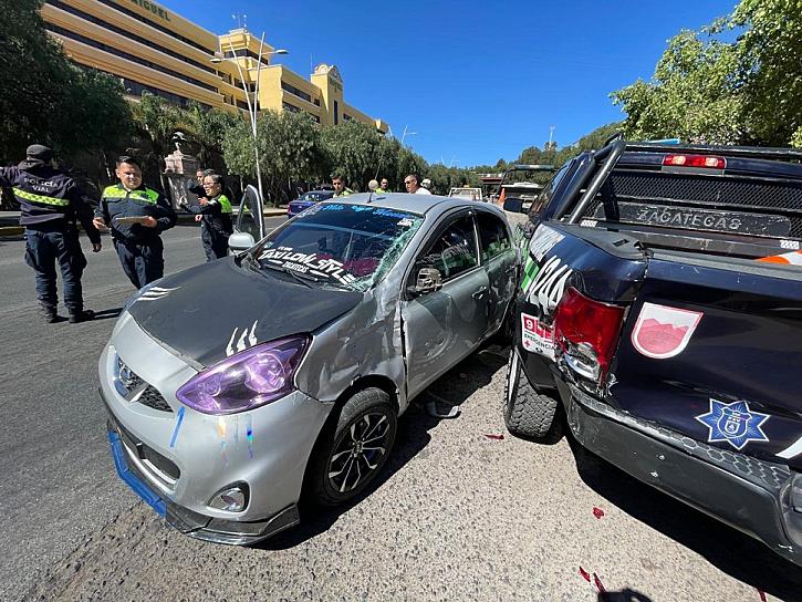 CHOCA MARCH A PATRULLA DE SEGURIDAD VIAL EN EL BULEVAR