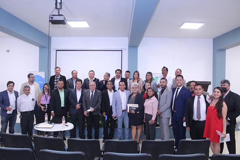 IMPARTEN CONFERENCIAS POR FESTEJO DEL DÍA DEL ABOGADO
