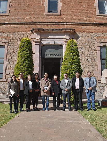 IMPARTEN TALLER DE REPARACIÓN Y ENCUADERNACIONES