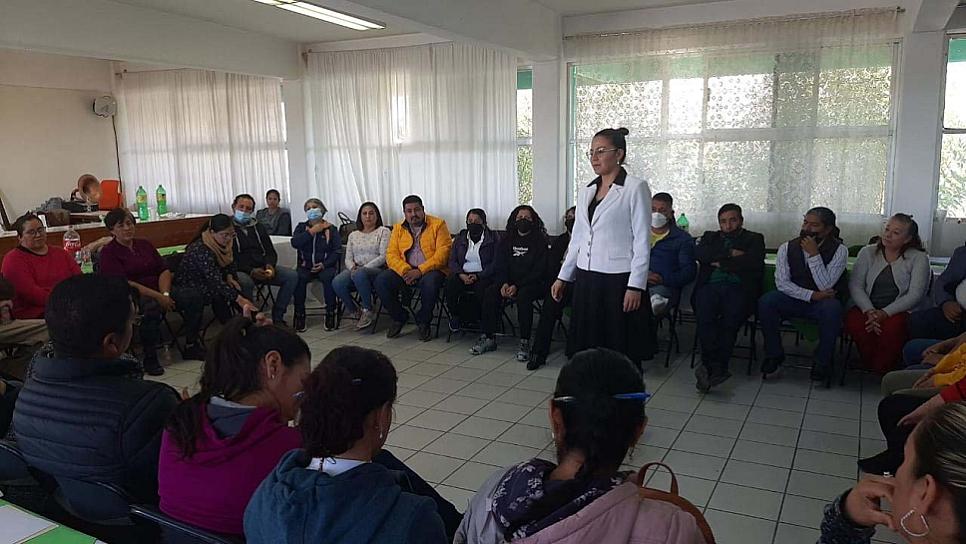 IMPARTEN TALLERES DE DETECCIÓN DE ADICCIONES A PERSONAL DEL COBAEZ