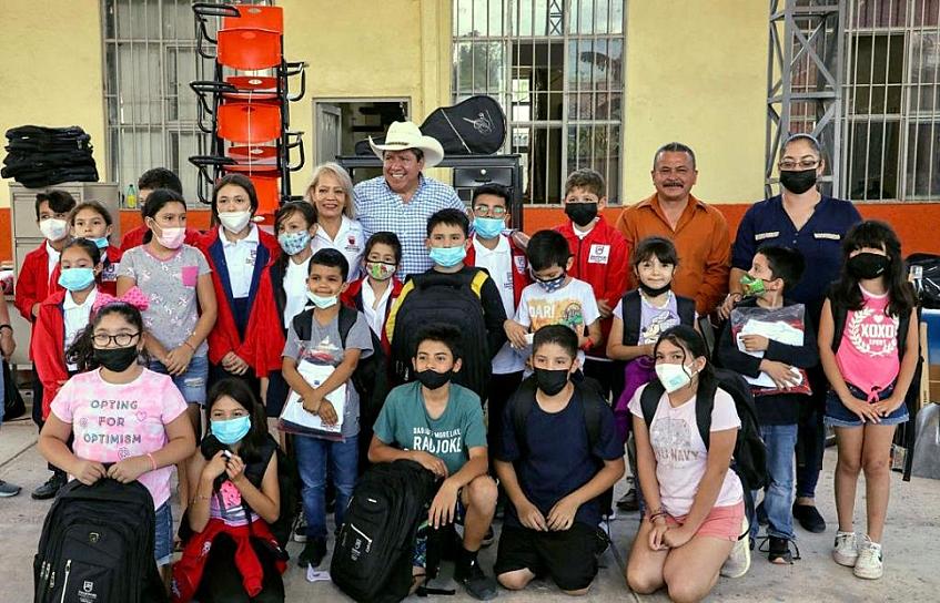 IMPLEMENTA DAVID MONREAL LA BECA DE EXCELENCIA