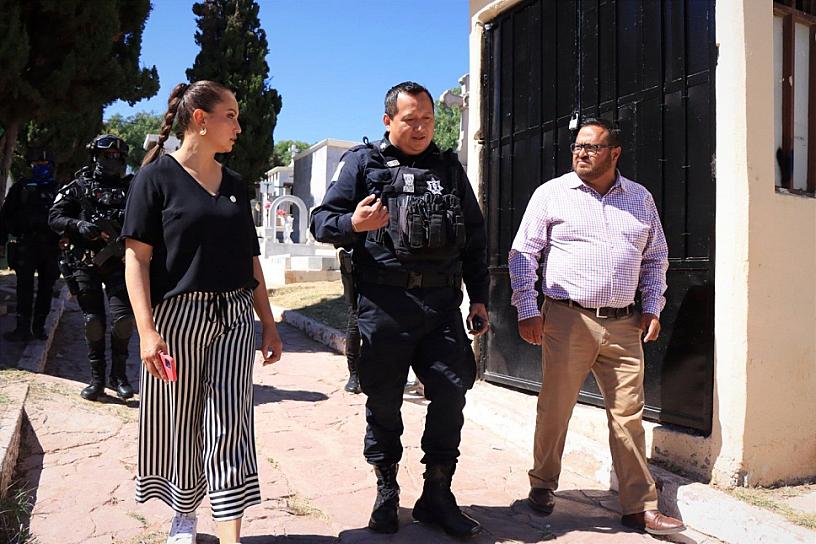 IMPLEMENTAN OPERATIVO DE SEGURIDAD PARA EL TIANGUIS DE DÍA DE MUERTOS 