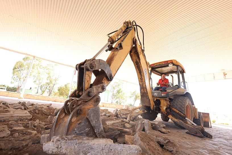 Impulsa Ayuntamiento obras en comunidades de la capital