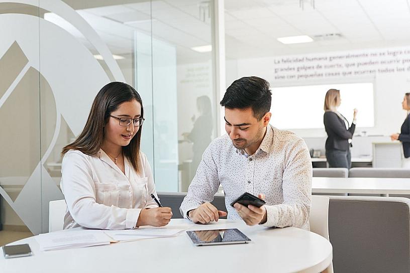 IMPULSA CONVENIO TECMILENIO-ASU LA INDUSTRIA DE SEMICONDUCTORES