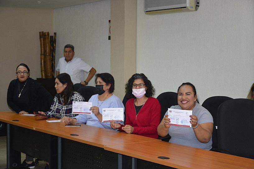 IMPULSA ISSSTEZAC PROGRAMA DE VALES PARA LENTES 