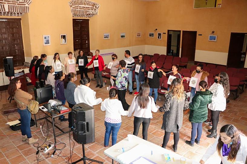 IMPULSAN CULTURA DE PAZ CON TALLERES SOBRE INTELIGENCIA EMOCIONAL