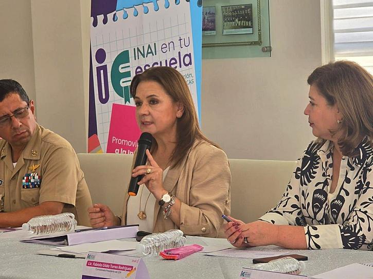 IMPULSAN PROGRAMA EL INAI EN TU ESCUELA; VISITAN LA MARIA EN BAJA CALIFORNIA SUR