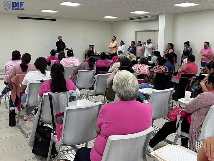 IMPULSA SMDIF CHARLAS DE ALIMENTACIÓN SALUDABLE EN FRESNILLO