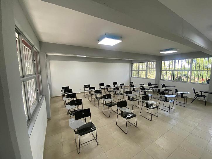 INAUGURA ALAN MURILLO 2 SALONES EN BACHILLERATO DE SOMBRERETE