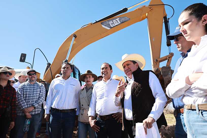 INICIA GOBERNADOR DAVID MONREAL A REHABILITACIÓN DEL COLECTOR DE AGUAS RESIDUALES EN LA ZACATECANA, GUADALUPE