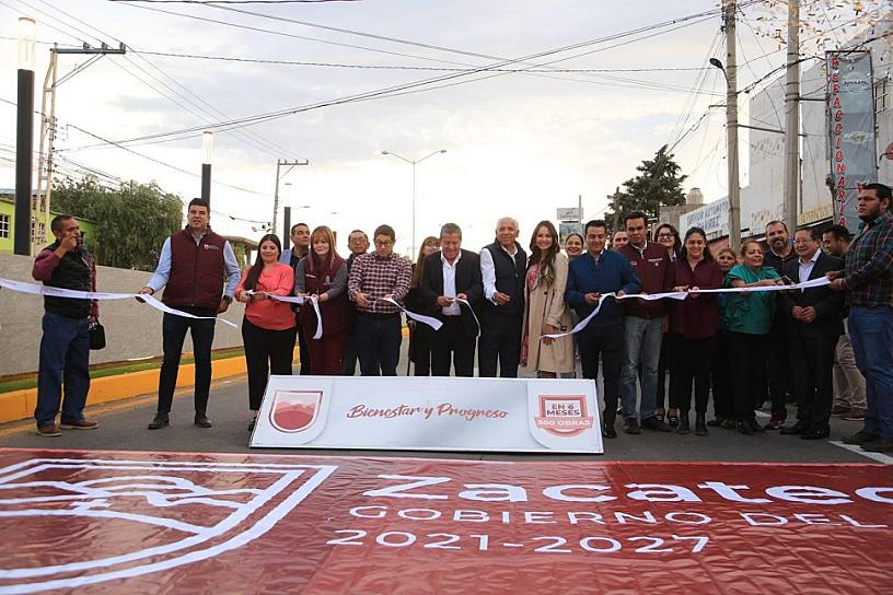 INAUGURA DAVID MONREAL VIALIDAD EL ORITO 