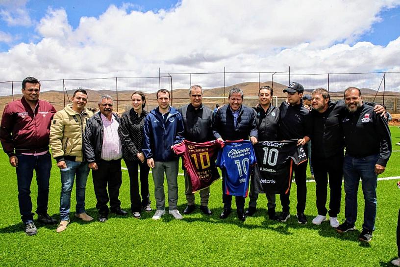 INAUGURA DMA CANCHA JUNTO A DIRECTIVOS DEL CRUZ AZUL, PACHUCA, CHIVAS Y MINEROS