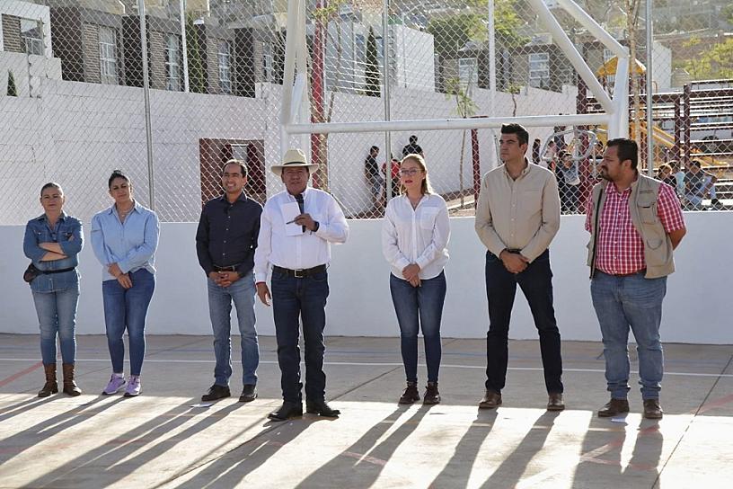 INAUGURA GOBERNADOR NUEVO CENTRO DEPORTIVO EN GUADALUPE 