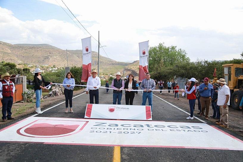 INAUGURA GOBERNADOR RECONSTRUCCIÓN DE CARRETERA EN JIMÉNEZ DEL TEUL