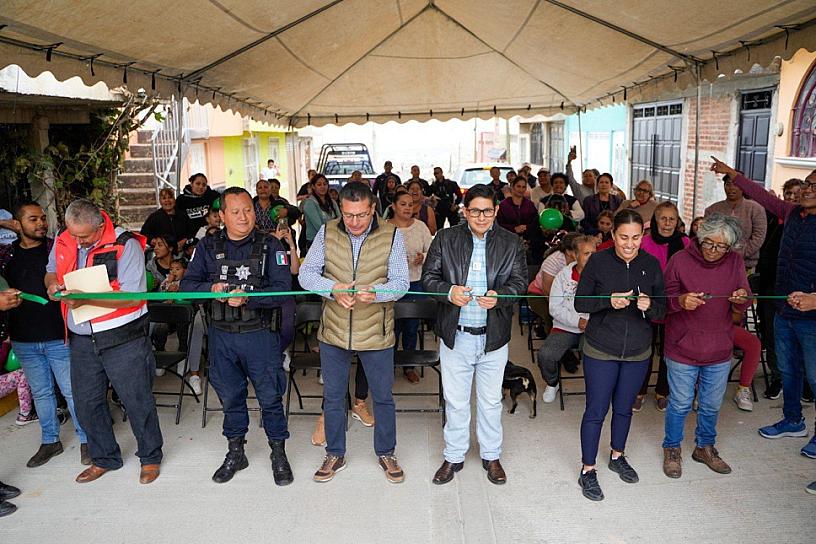 INAUGURA JORGE MIRANDA PAVIMENTACIÓN DE CALLE EN LA GONZÁLEZ ORTEGA