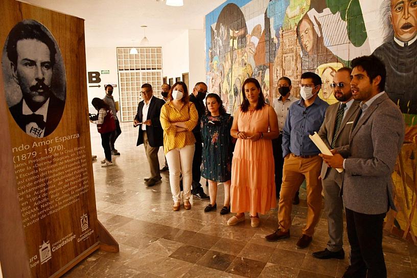  INAUGURA JULIO CÉSAR CHÁVEZ EXPOSICIÓN ‘200 AÑOS DE HISTORIA MUNICIPAL’