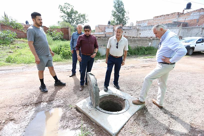 INAUGURAN ALCANTARILLADO EN CALLE FRANCISCO PÉREZ