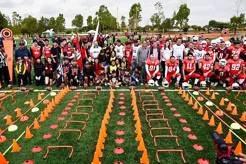 INAUGURAN CANCHA DE FUTBOL AMERICANO EN GUADALUPE