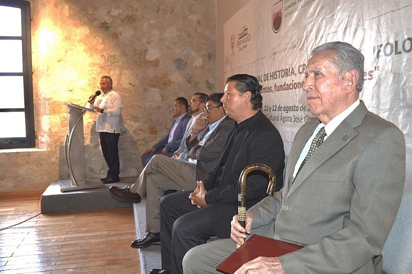 INAUGURAN COLOQUIO REGIONAL DE HISTORIA, CRÓNICA Y ARQUEOLOGÍA 
