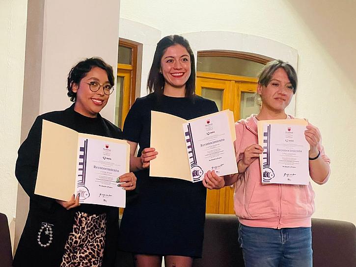 Inauguran conversatorio “La Mirada y su Discurso”