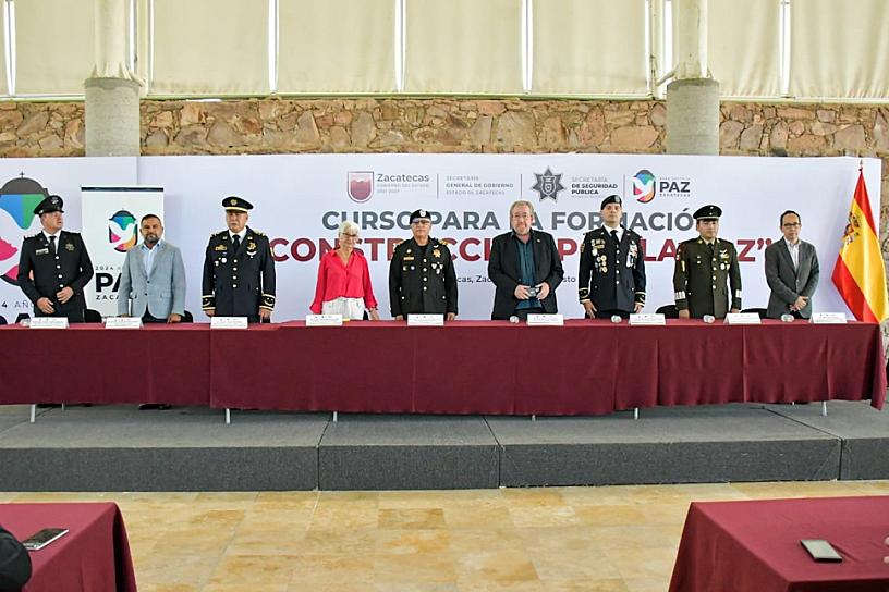CAPACITA FUNDACIÓN ESPAÑOLA A POLICÍAS EN CONSTRUCCIÓN DE PAZ