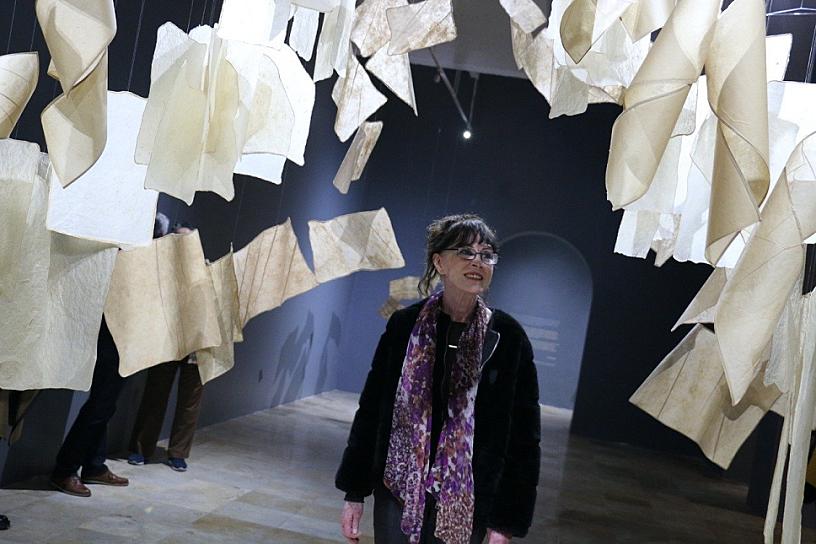 INAUGURAN EXPOSICIÓN “SONORIDAD DE PAPEL” DE PIA SEIERSEN
