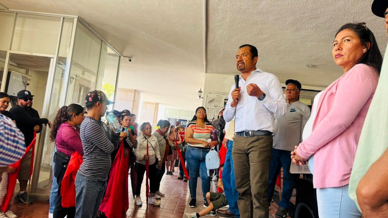 PIDEN ANTORCHISTAS REGULARIZACIÓN DE COLONIAS AL ALCALDE DE JALPA