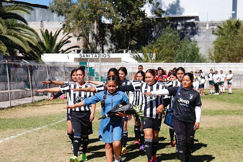 INAUGURAN LIGA MUNICIPAL DE FUTBOL FEMENIL EN JEREZ