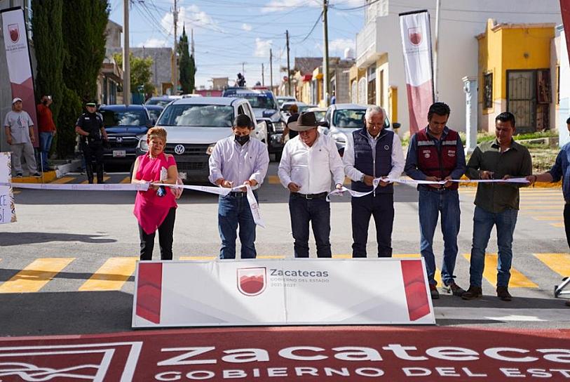 INAUGURAN OBRA DE PAVIMENTACIÓN EN 6 CALLES DE LA CAPITAL