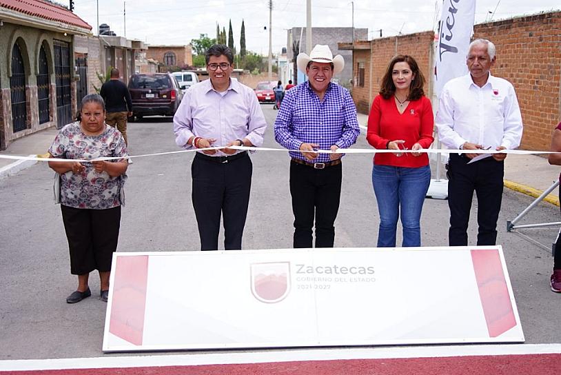 INAUGURAN PAVIMENTACIÓN EN COLONIAS FRESNILLENSES 