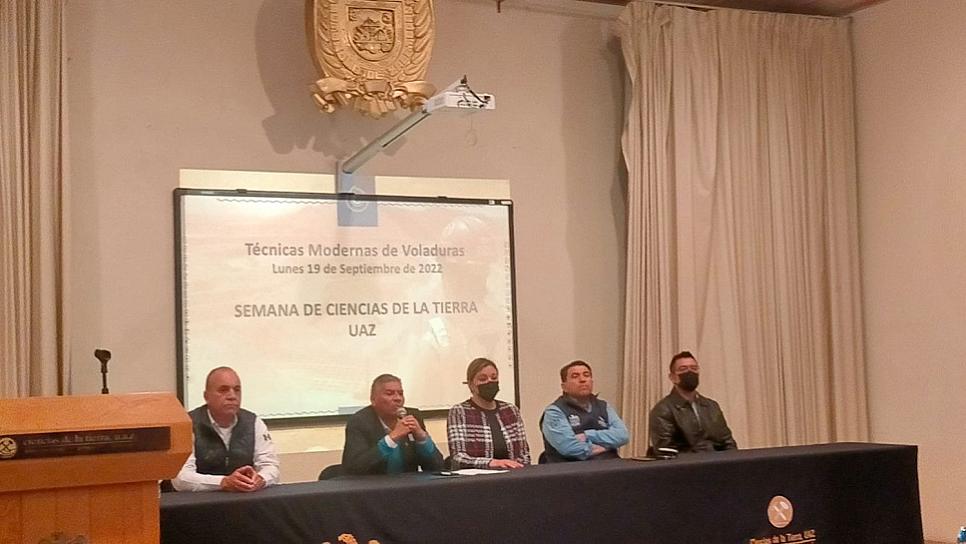 INAUGURAN SEMANA DE CIENCIAS DE LA TIERRA 2022