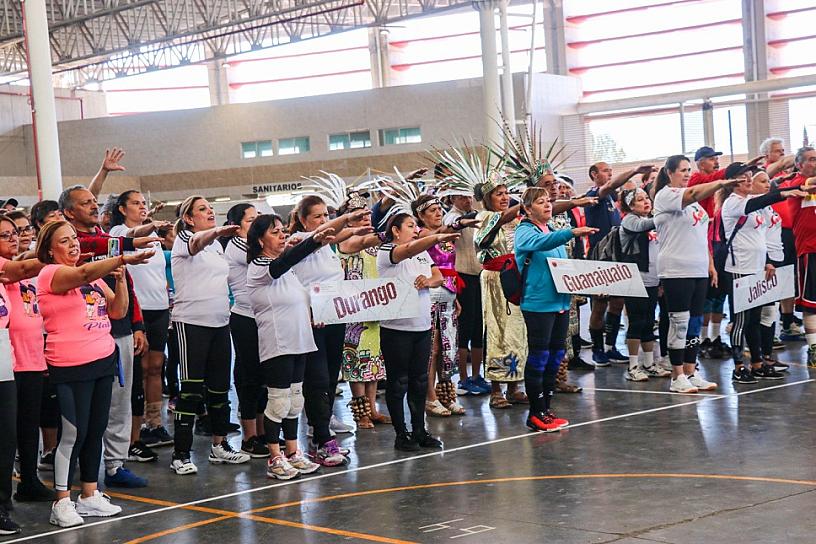 INAUGURA SARA HERNÁNDEZ DE MONREAL TORNEO DE CACHIBOL