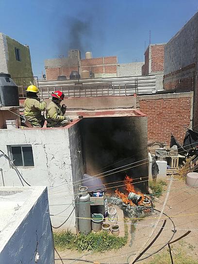 SE INCENDIA LAVADORA EN LAS HUERTAS