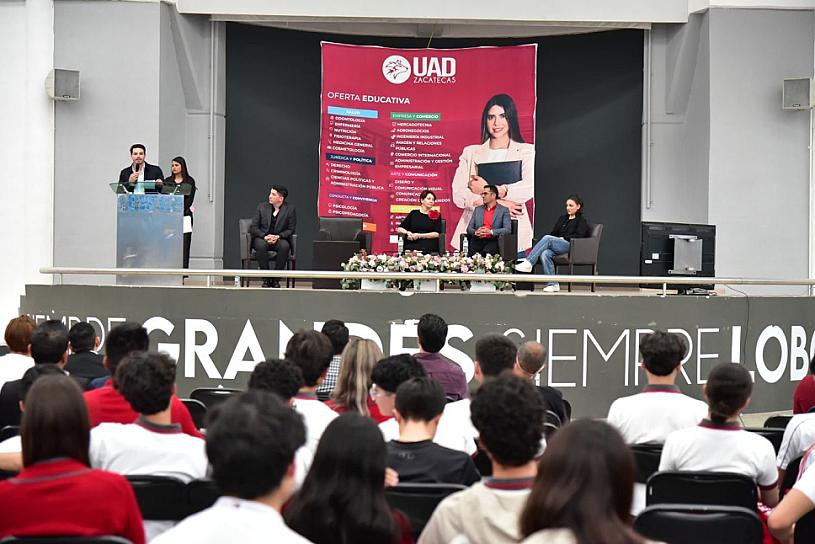 INCENTIVAN A JÓVENES A EMPRENDER