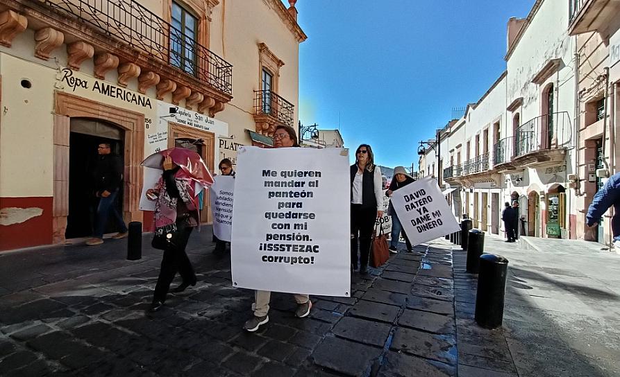 INCUMPLEN DIPUTADOS COMPROMISO CON PENSIONADOS Y JUBILADOS DEL ISSSTEZAC