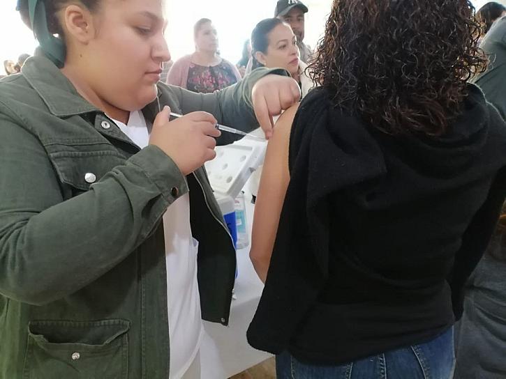 INICIA CAMPAÑA DE VACUNACIÓN PARA TRABAJADORES DEL AYUNTAMIENTO DE FRESNILLO 