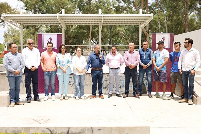 INICIA CONSTRUCCIÓN DE CANCHA DE VOLEIBOL EN JEREZ