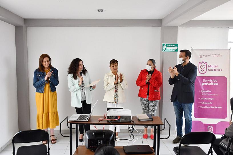 INICIA CURSO DE ELABORACIÓN DE ACCESORIOS PARA CABELLO 