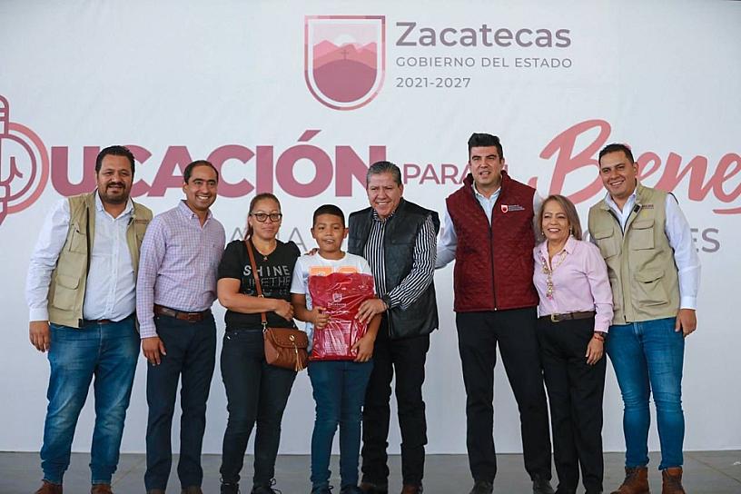 INICIA DMA ENTREGA DE ÚTILES ESCOLARES EN MUNICIPIOS DEL ESTADO 