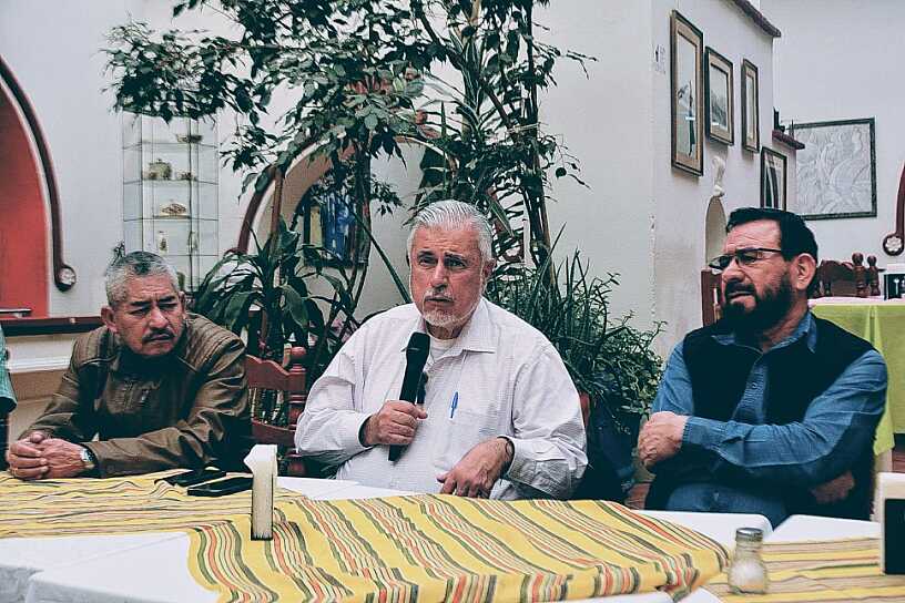NOSOTROS SOLO AYUDAMOS A LA GENTE QUE DEJÓ SOLA EL GOBIERNO: NARRO