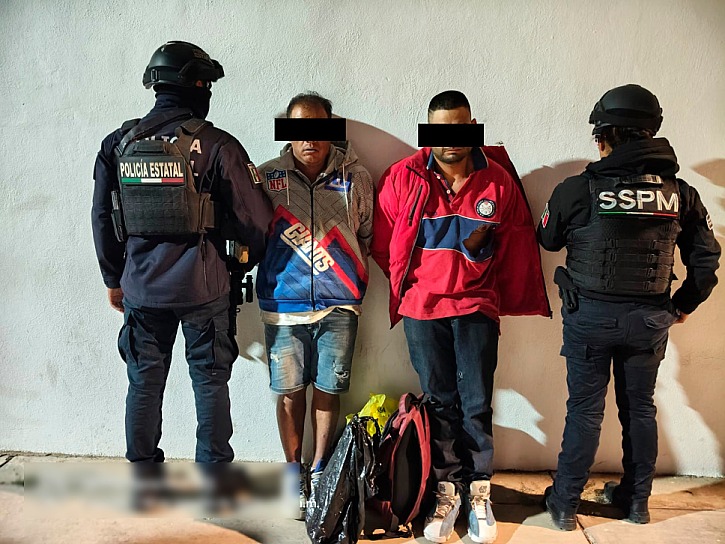 DETIENEN A DOS HOMBRES EN EL MINERAL POR NARCOMENUDEO