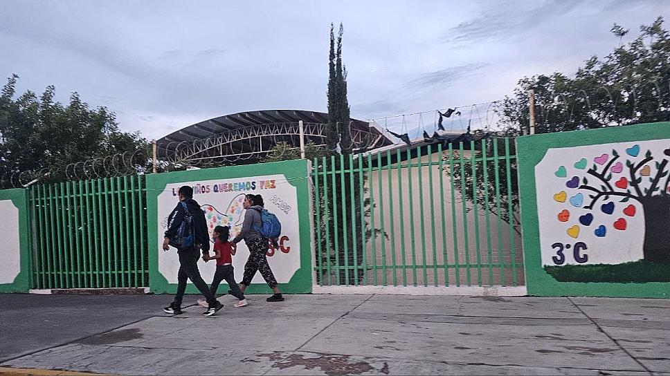INICIAN CICLO ESCOLAR CON PAQUETES DE LIBROS INCOMPLETOS, EN FRESNILLO 