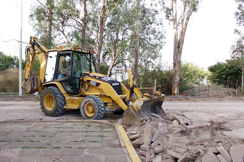 INICIAN REHABILITACIÓN DEL GIMNASIO GENARO BORREGO ESTRADA EN JEREZ