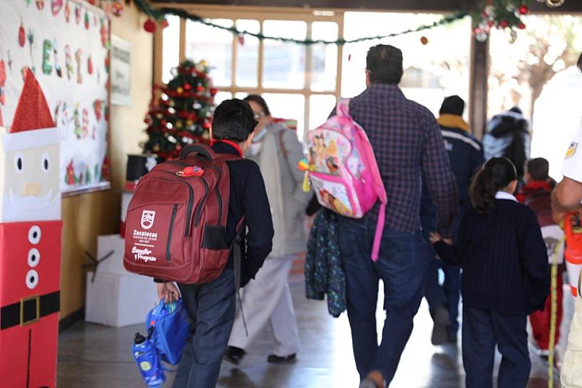 Inicia periodo vacacional de invierno para 350 mil estudiantes