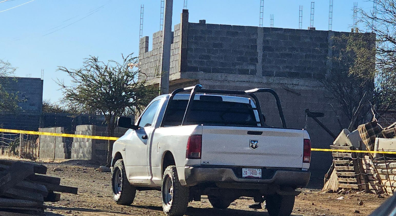 JOVEN ASESINA A SUS PADRES Y HERMANA TRAS FUERTE DISPUTA